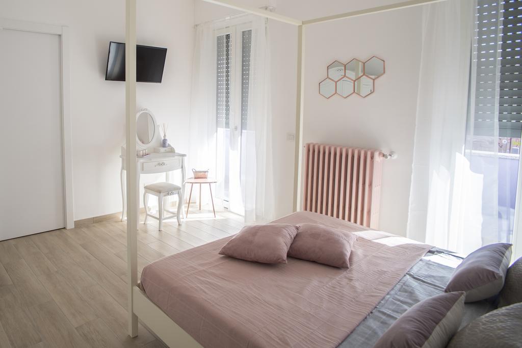 La Maison Extravagante Saronno Zewnętrze zdjęcie